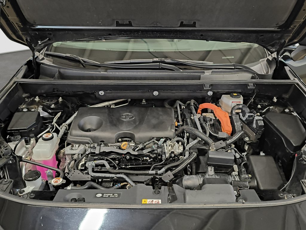 Photo 15 of this Toyota RAV4