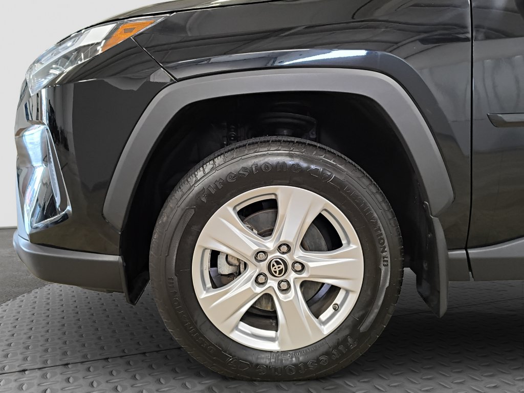 Photo 19 of this Toyota RAV4