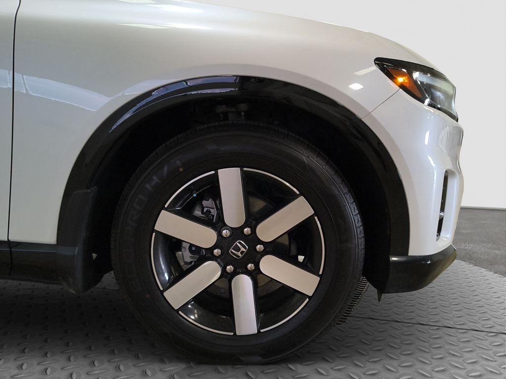 Photo 26 of this Honda Prologue