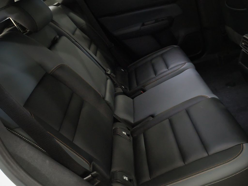 Photo 29 of this Honda Prologue
