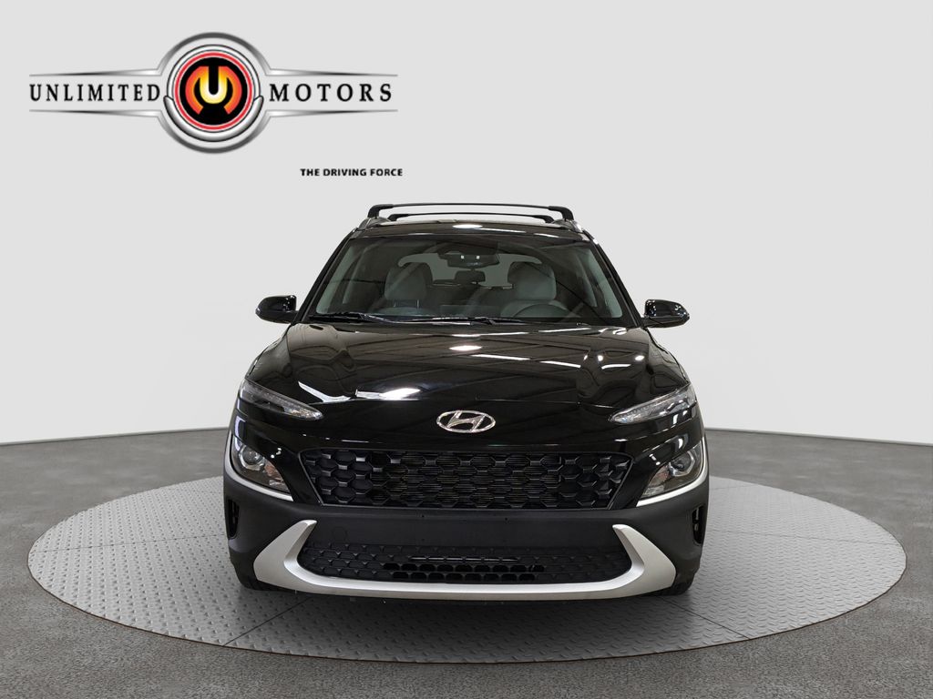 Photo 12 of this Hyundai Kona