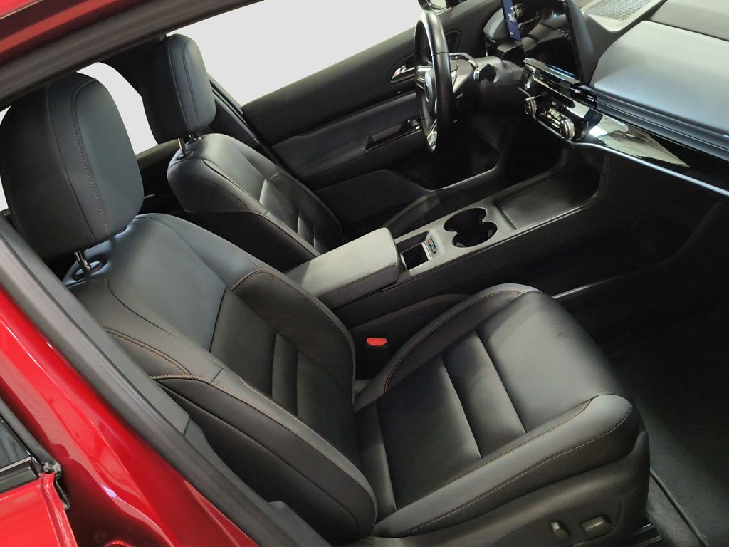Photo 7 of this Honda Prologue