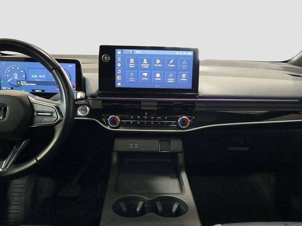 Photo 27 of this Honda Prologue