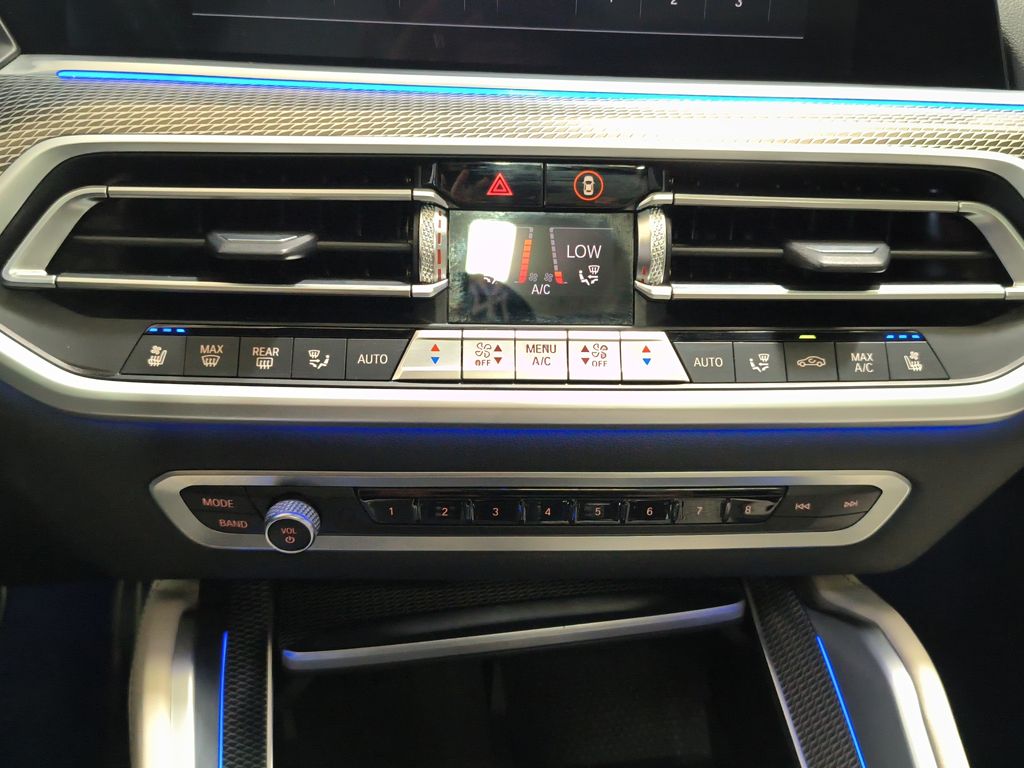 Photo 7 of this BMW X6