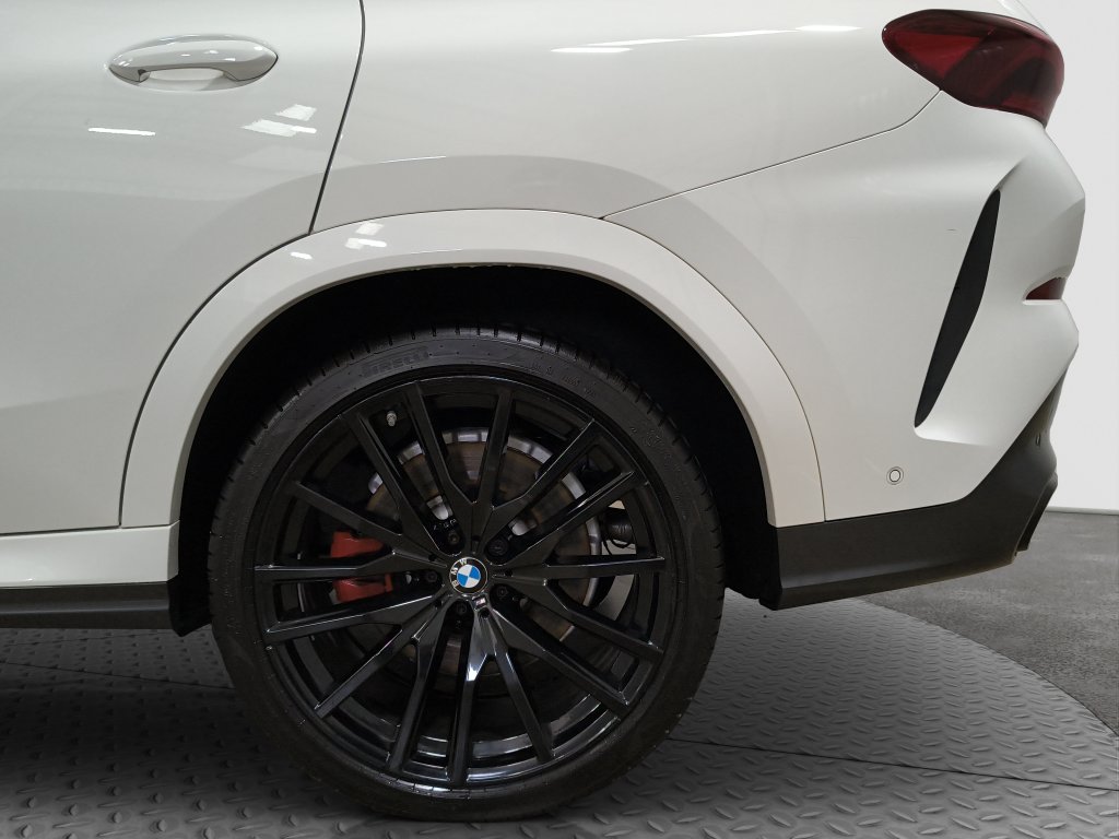 Photo 24 of this BMW X6