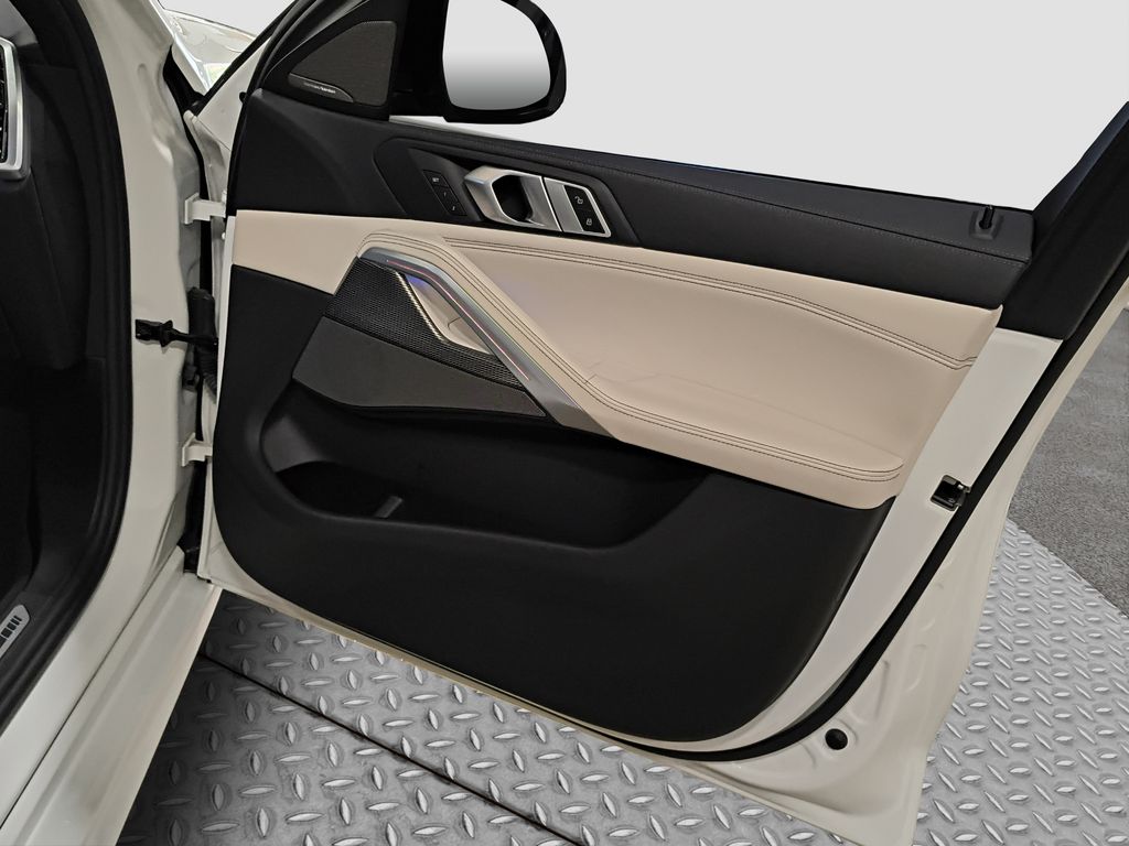 Photo 29 of this BMW X6