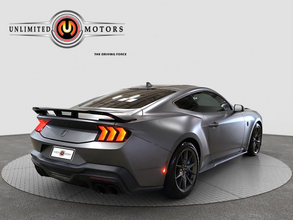 Photo 3 of this Ford Mustang
