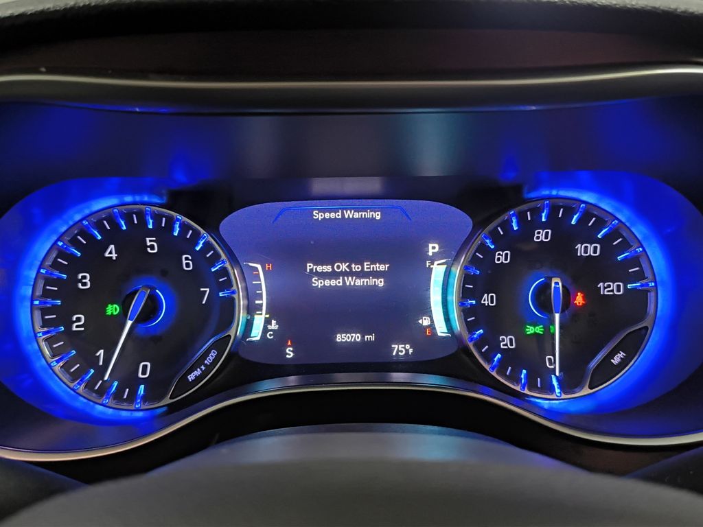 Photo 12 of this Chrysler Pacifica