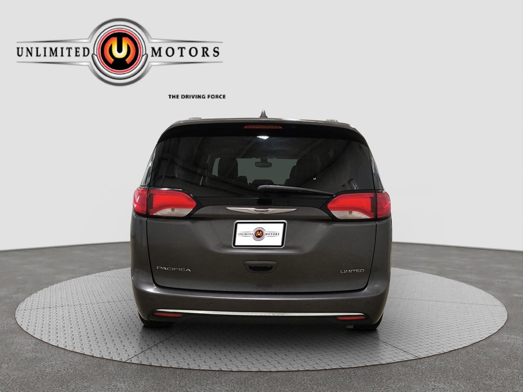 Photo 27 of this Chrysler Pacifica