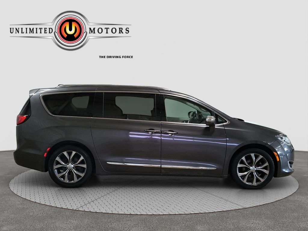 Photo 29 of this Chrysler Pacifica