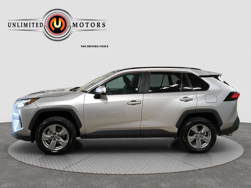 Photo 11 of this Toyota RAV4