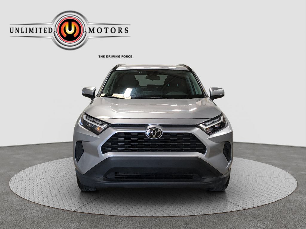 Photo 17 of this Toyota RAV4