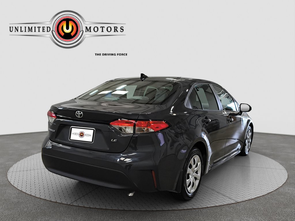 Photo 3 of this Toyota Corolla