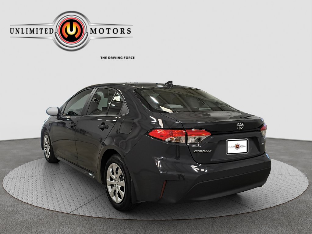 Photo 4 of this Toyota Corolla