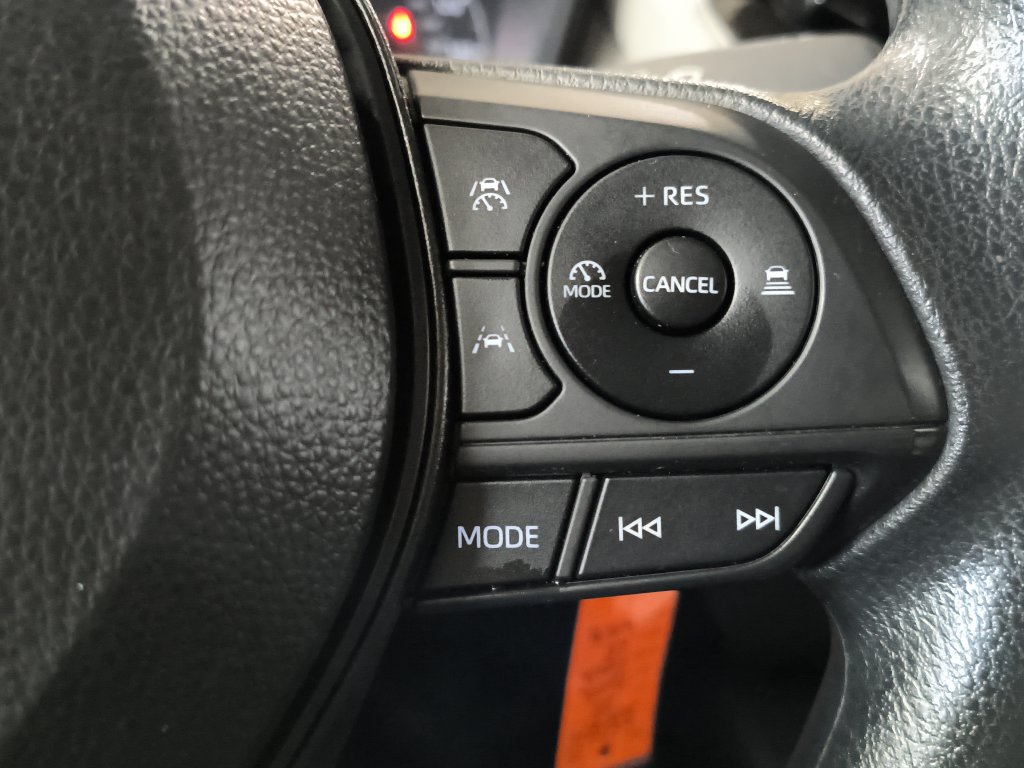 Photo 13 of this Toyota Corolla