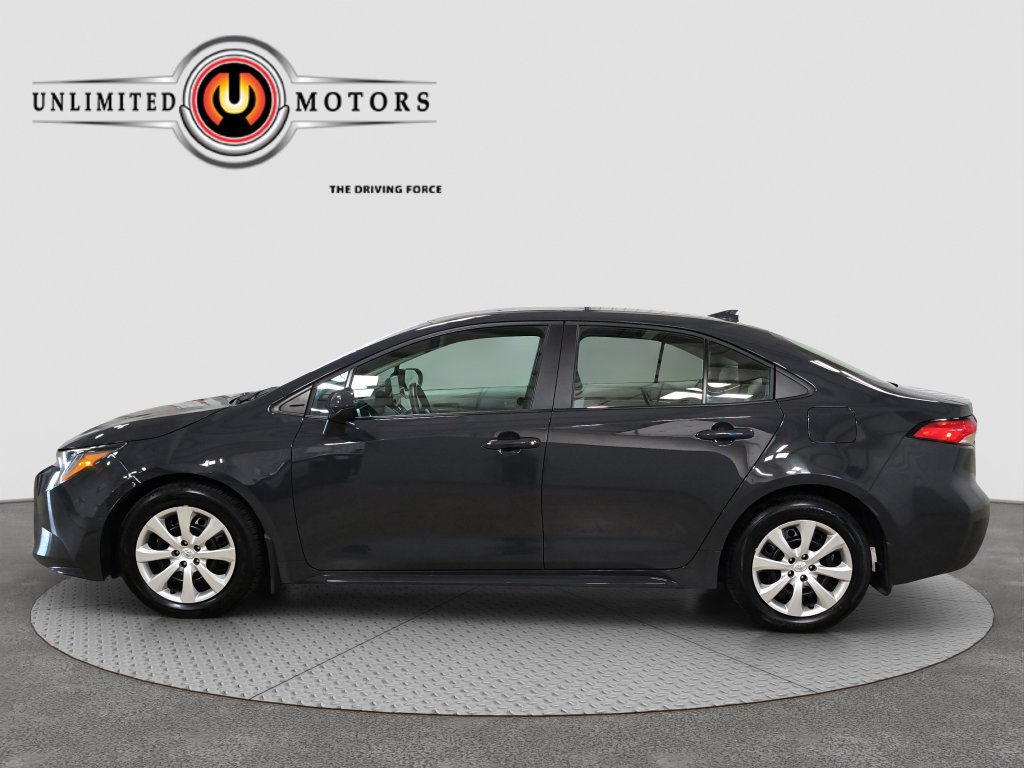 Photo 16 of this Toyota Corolla