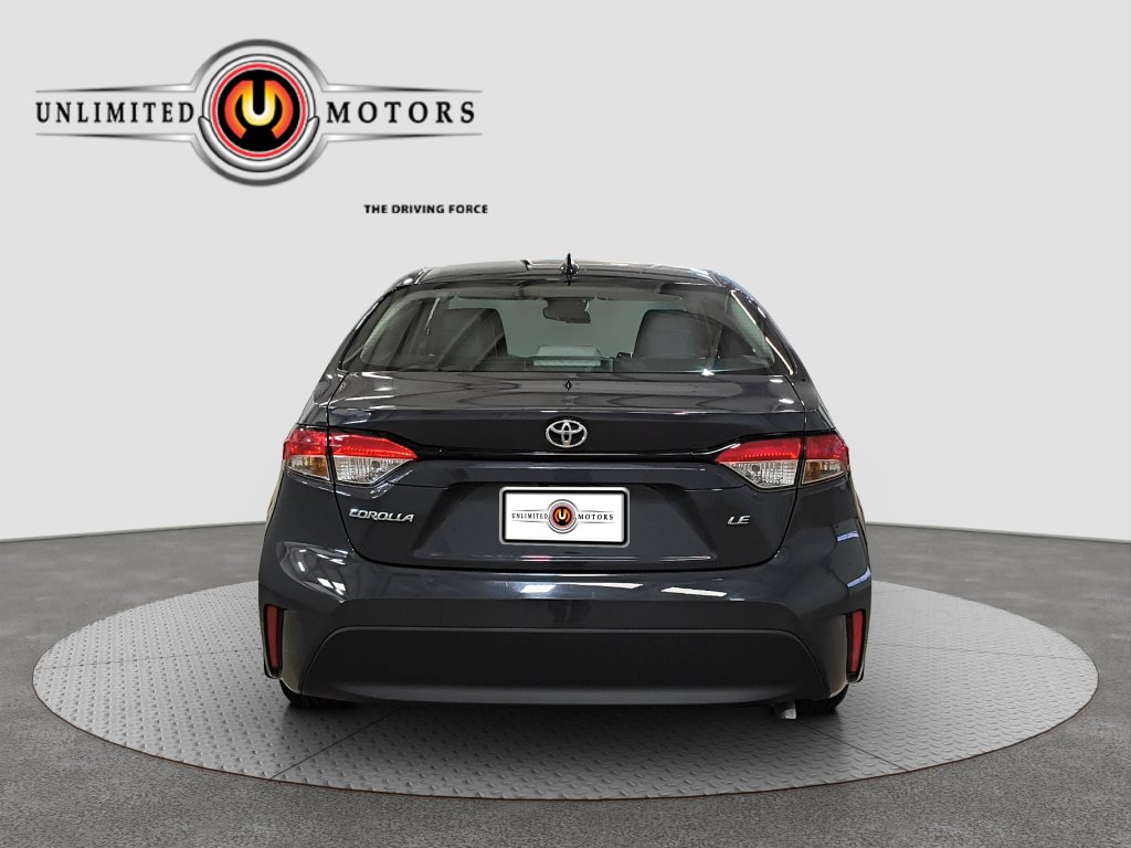 Photo 18 of this Toyota Corolla