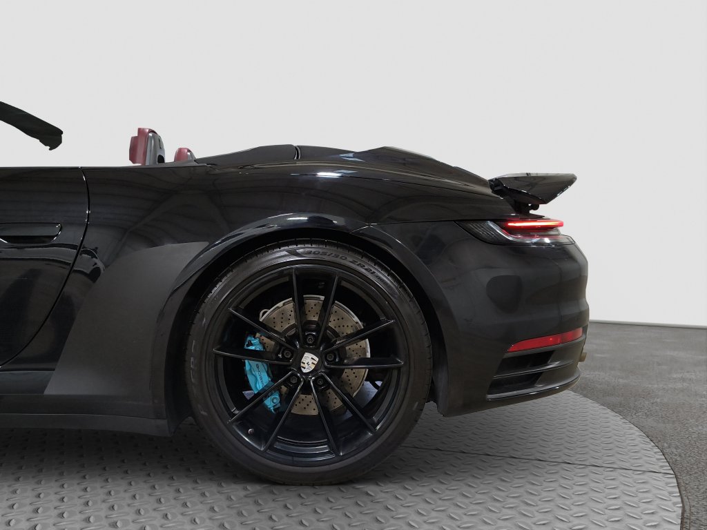 Photo 10 of this Porsche 911