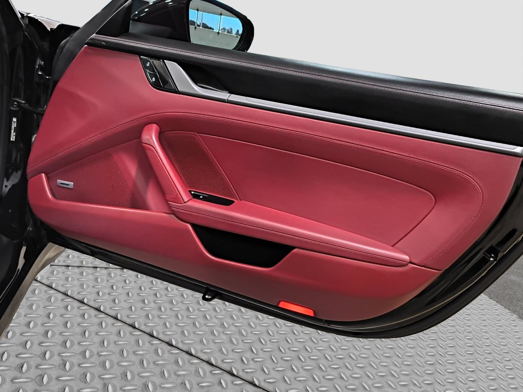 Photo 17 of this Porsche 911