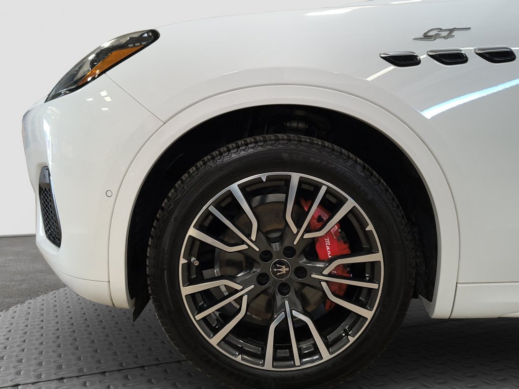 Photo 18 of this Maserati Grecale