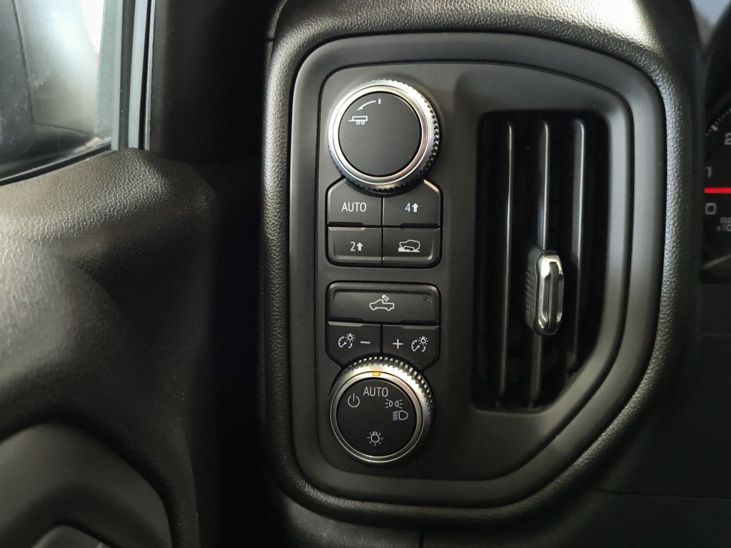 Photo 13 of this GMC Sierra 1500