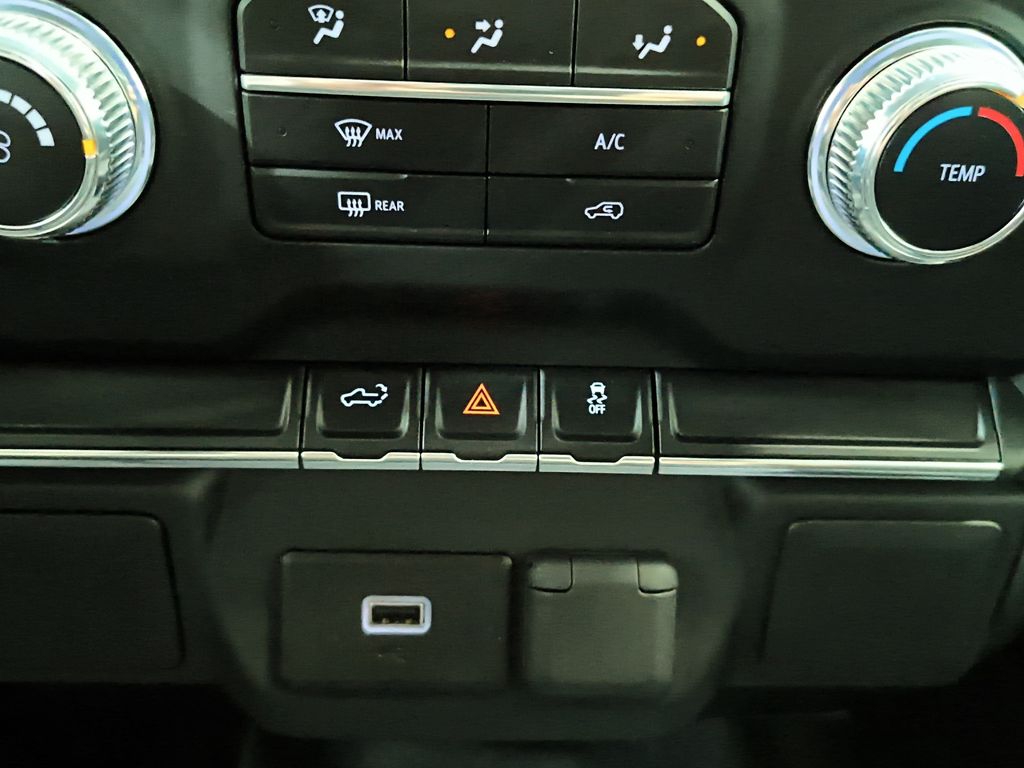 Photo 18 of this GMC Sierra 1500