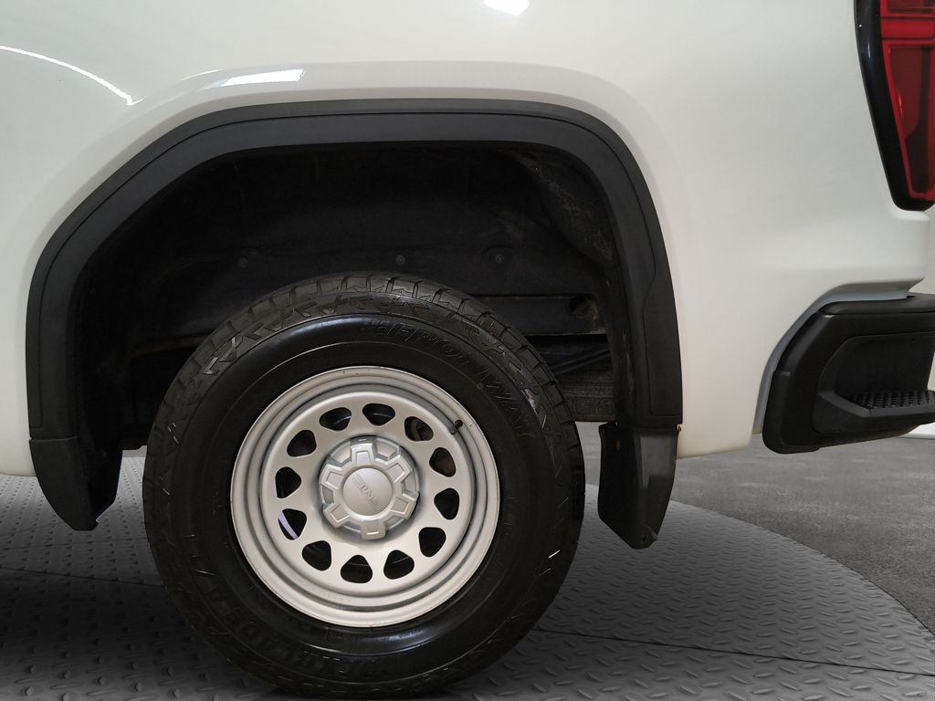 Photo 22 of this GMC Sierra 1500