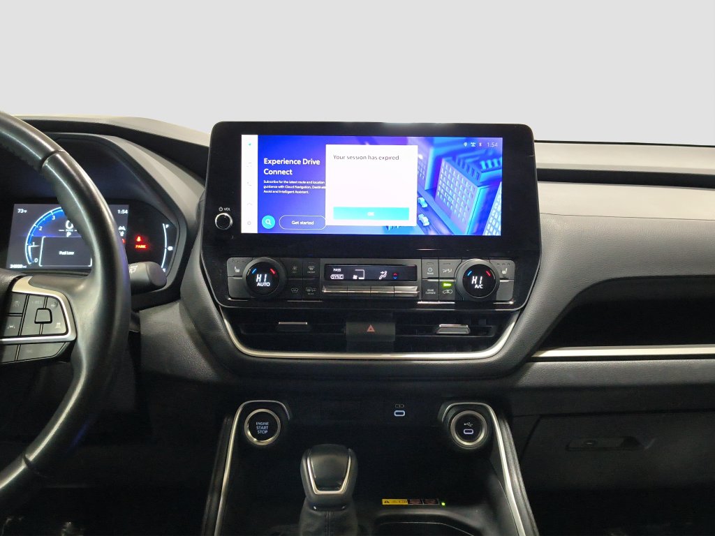 Photo 18 of this Toyota Grand Highlander