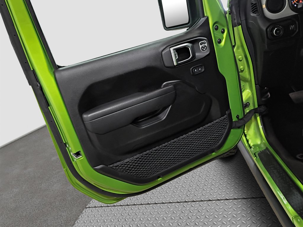 Photo 21 of this Jeep Wrangler