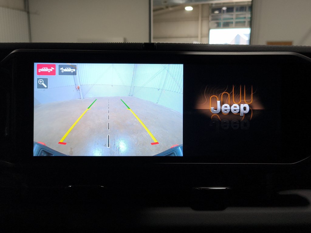 Photo 6 of this Jeep Gladiator