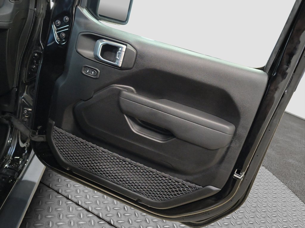 Photo 17 of this Jeep Wrangler