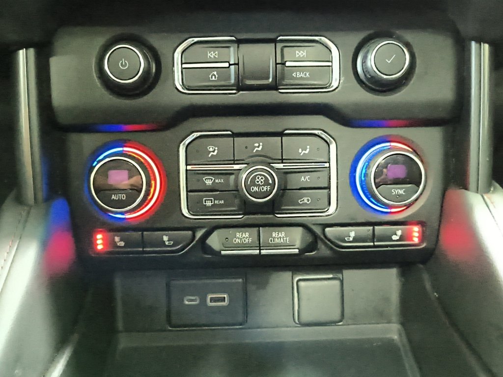 Photo 7 of this Chevrolet Suburban