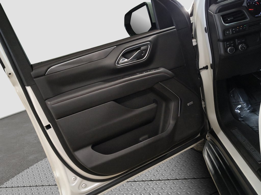 Photo 19 of this Chevrolet Suburban