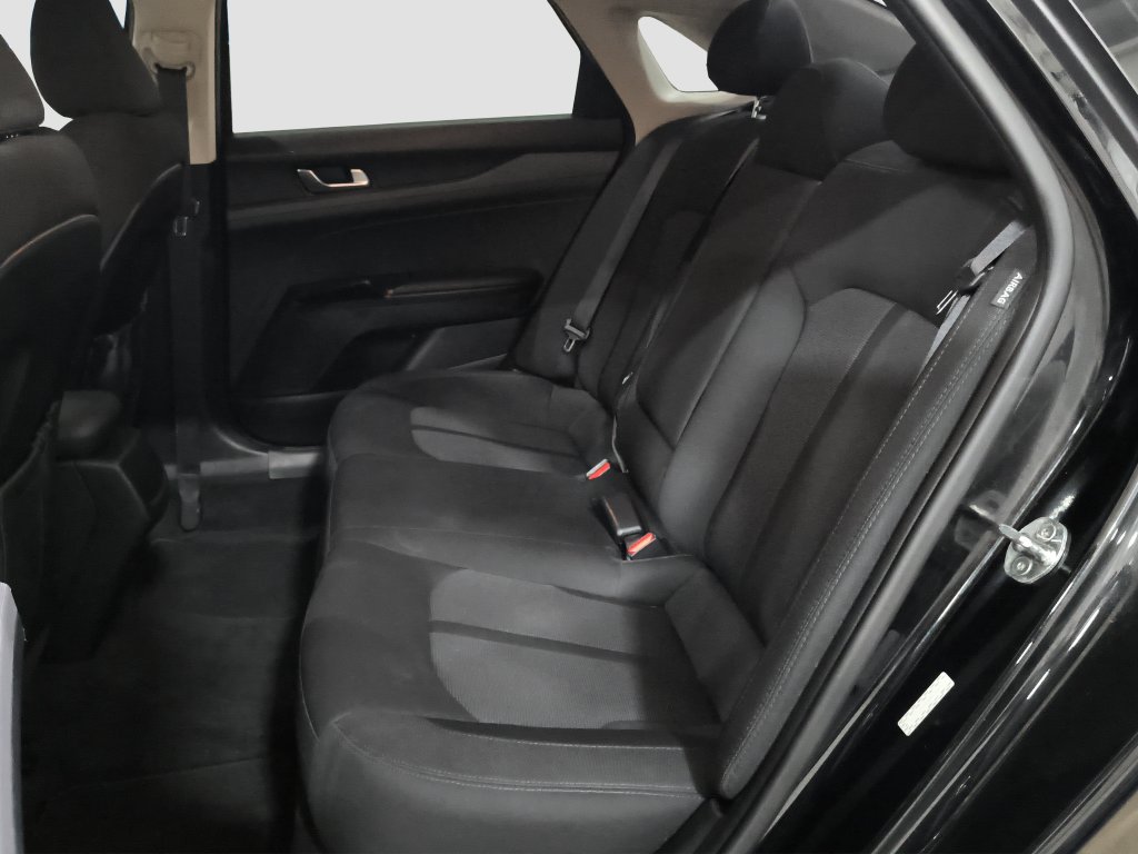 Photo 8 of this Kia K5