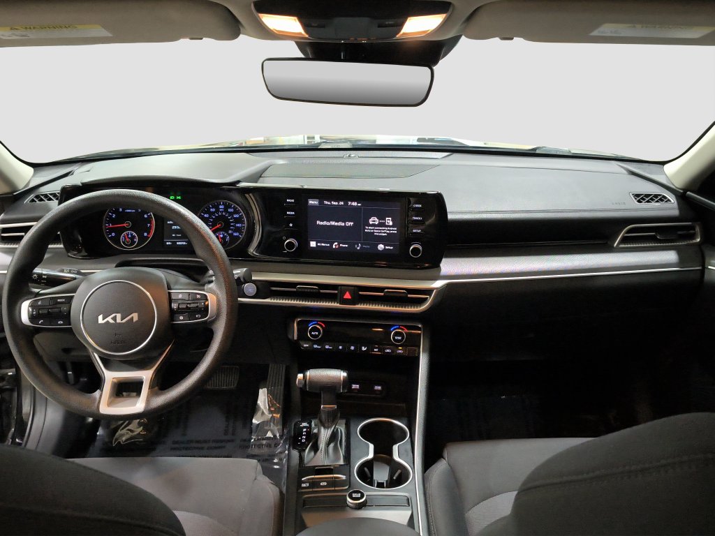 Photo 12 of this Kia K5