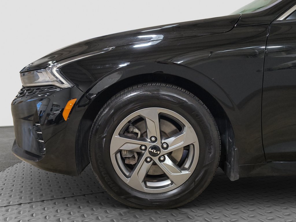 Photo 16 of this Kia K5