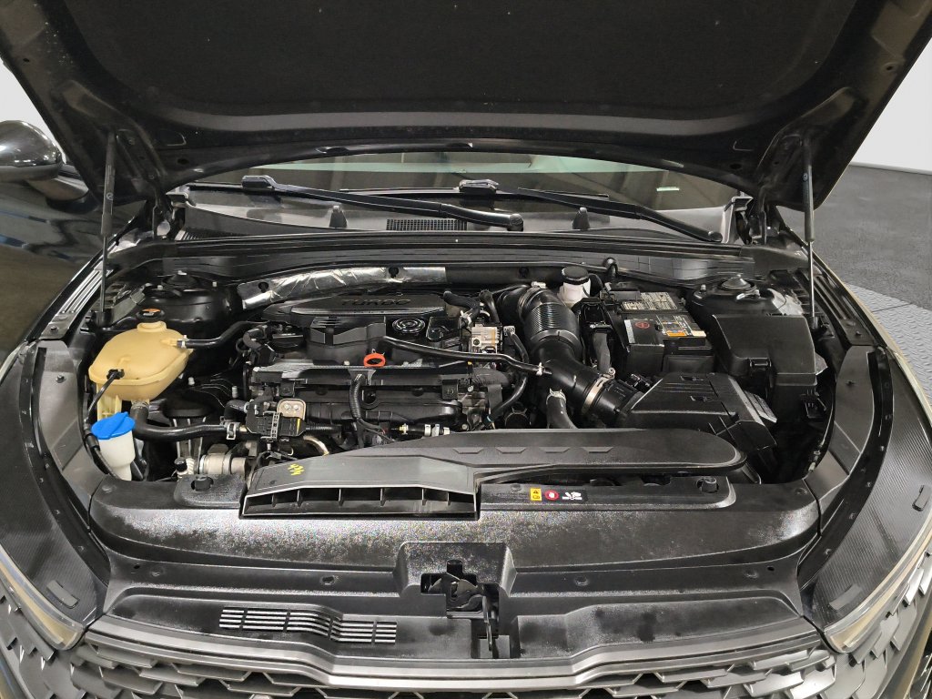 Photo 28 of this Kia K5