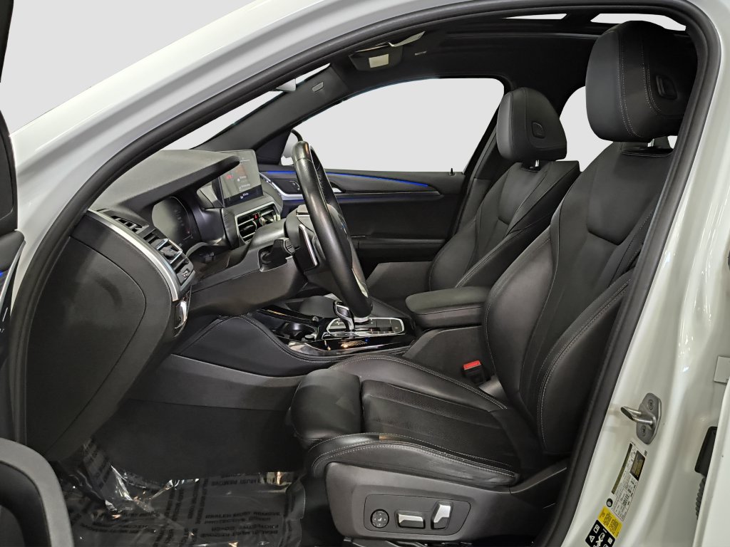 Photo 8 of this BMW X4