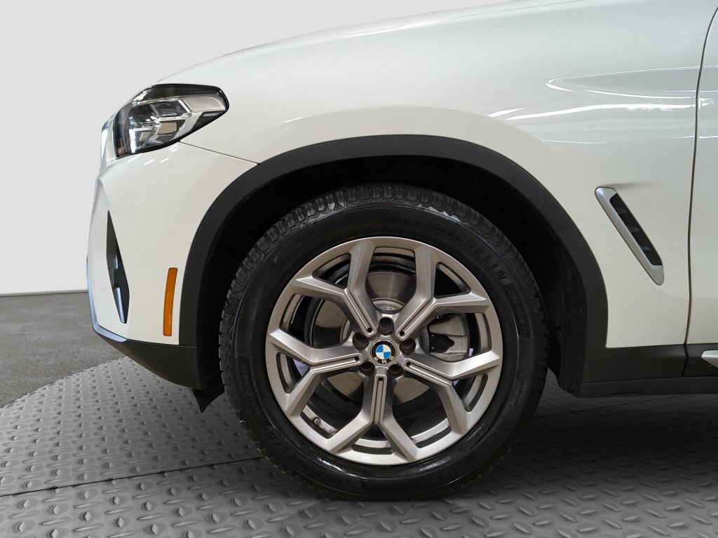 Photo 11 of this BMW X4