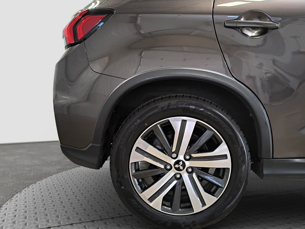 Photo 24 of this Mitsubishi Outlander Sport