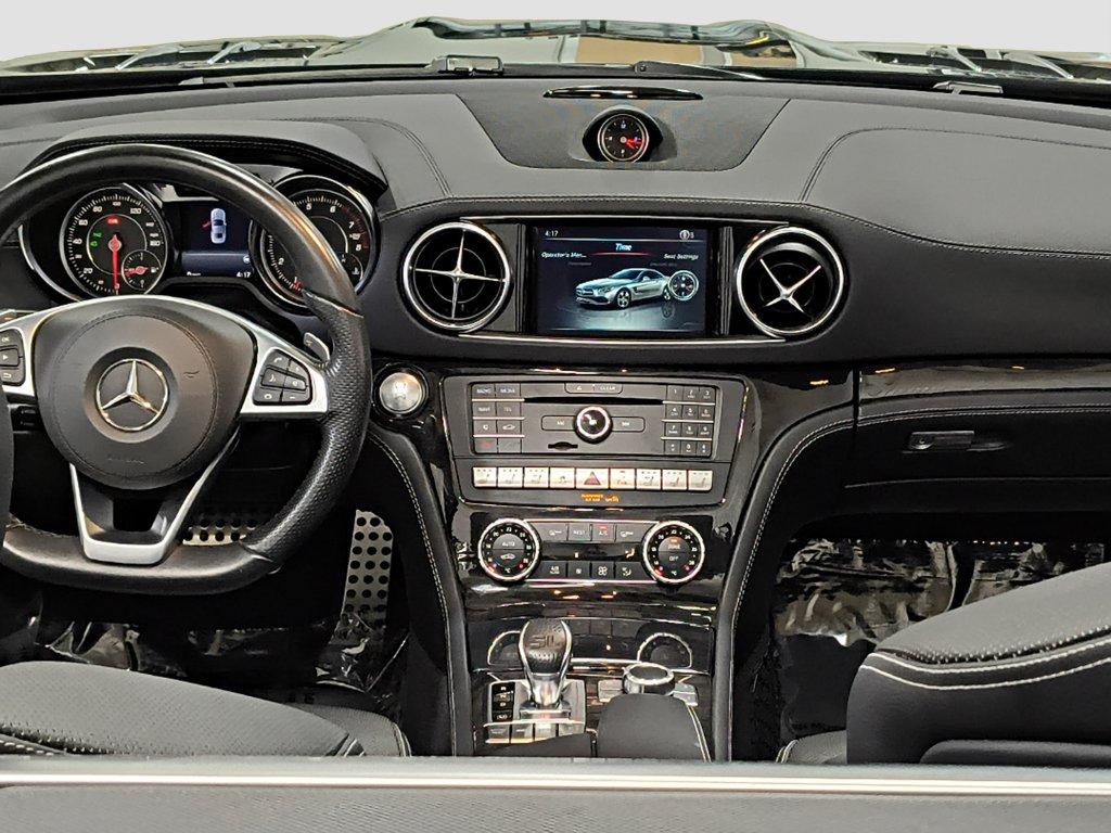 Photo 28 of this Mercedes-Benz SL 550