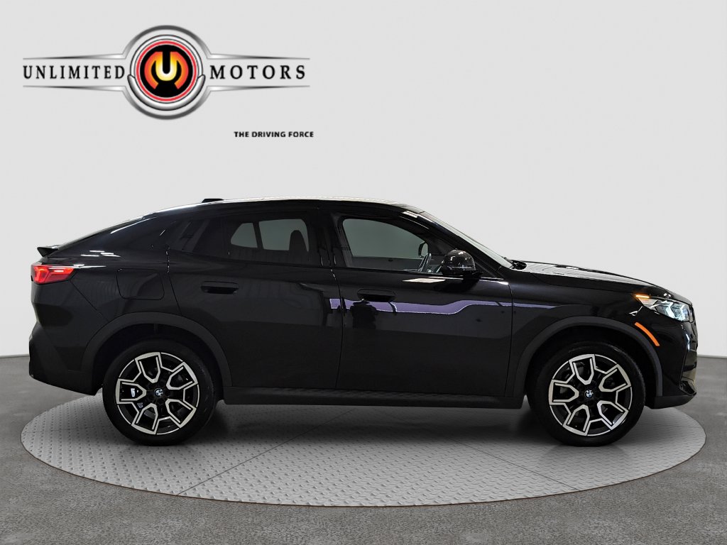 Photo 2 of this BMW X2