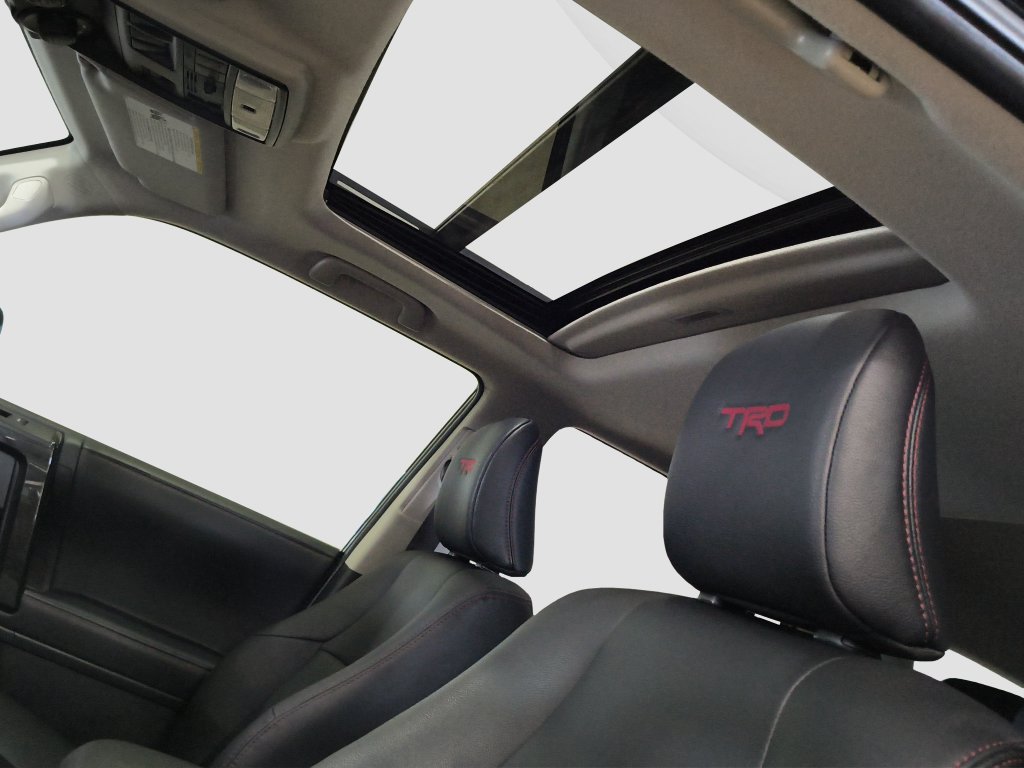 Photo 11 of this Toyota 4Runner