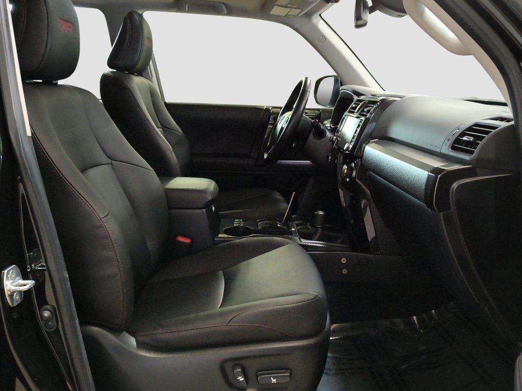 Photo 17 of this Toyota 4Runner