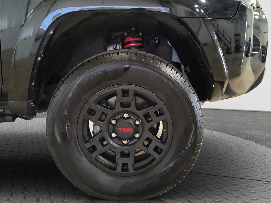 Photo 27 of this Toyota 4Runner