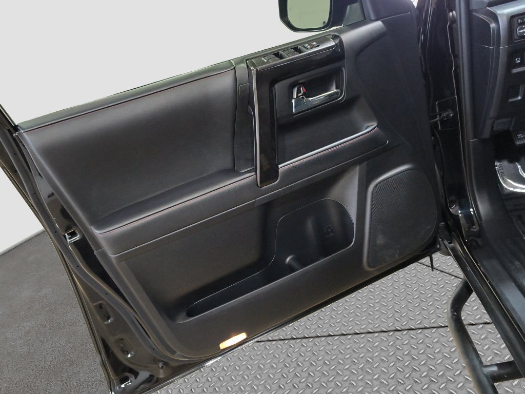 Photo 28 of this Toyota 4Runner