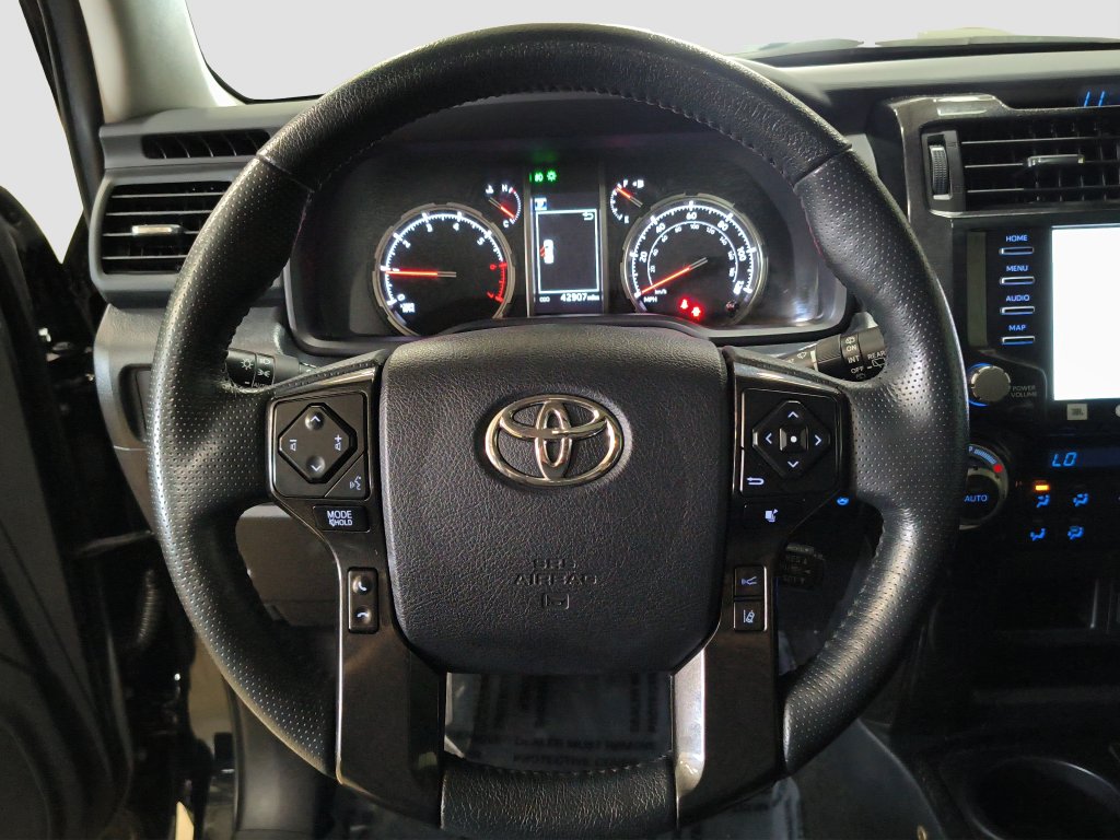 Photo 30 of this Toyota 4Runner