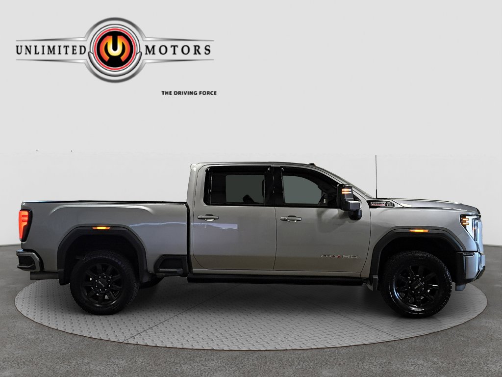 Photo 2 of this GMC Sierra 2500HD