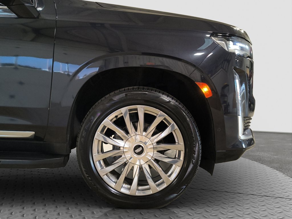 Photo 27 of this Cadillac Escalade ESV