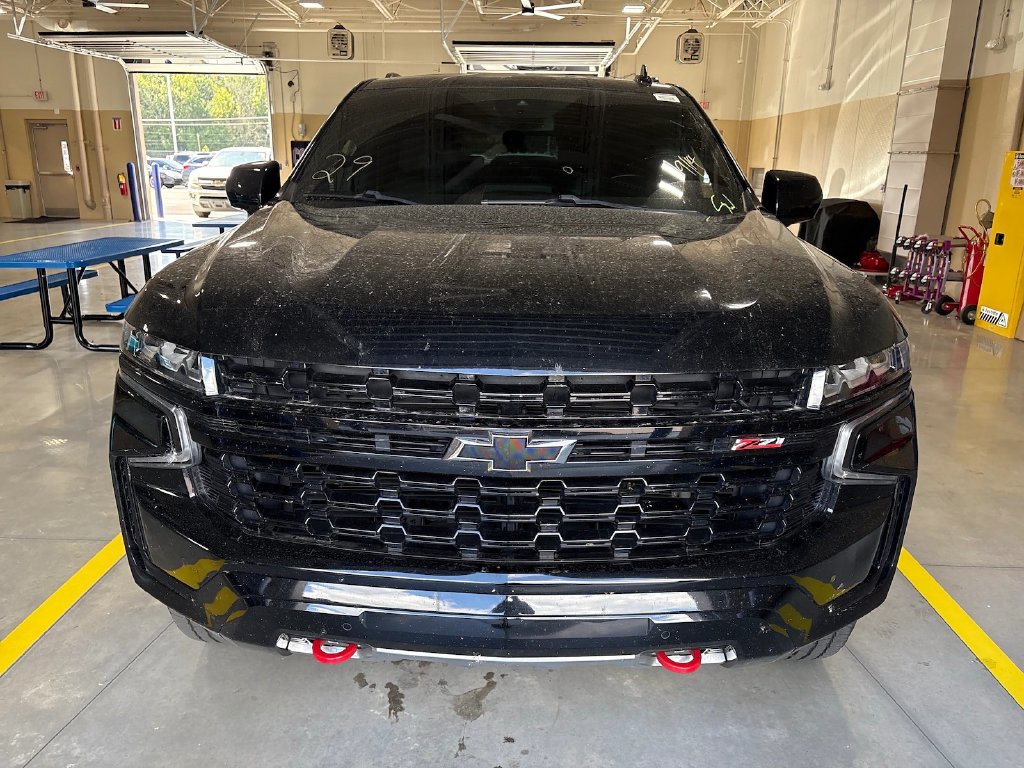 Photo 2 of this Chevrolet Tahoe